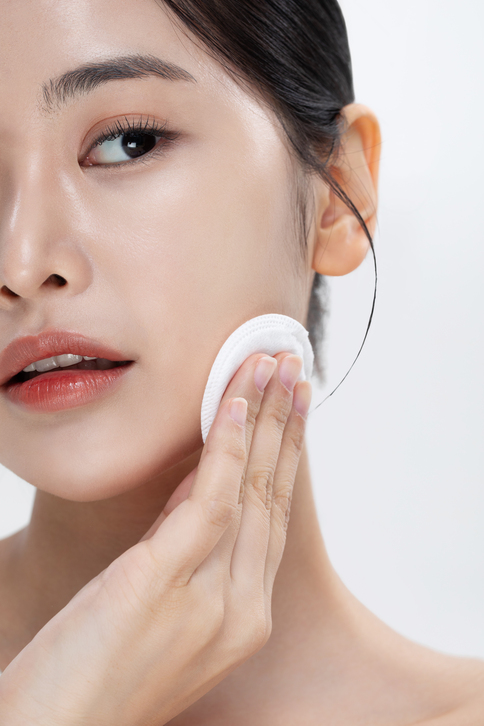 잦은 화장으로 피부 표면이 막혀 있으신 분